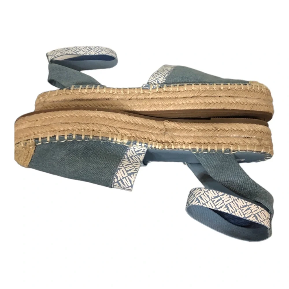 DKNY Melanie Blue chambray anklestrap cap toe platform espadrilles shoes size 10